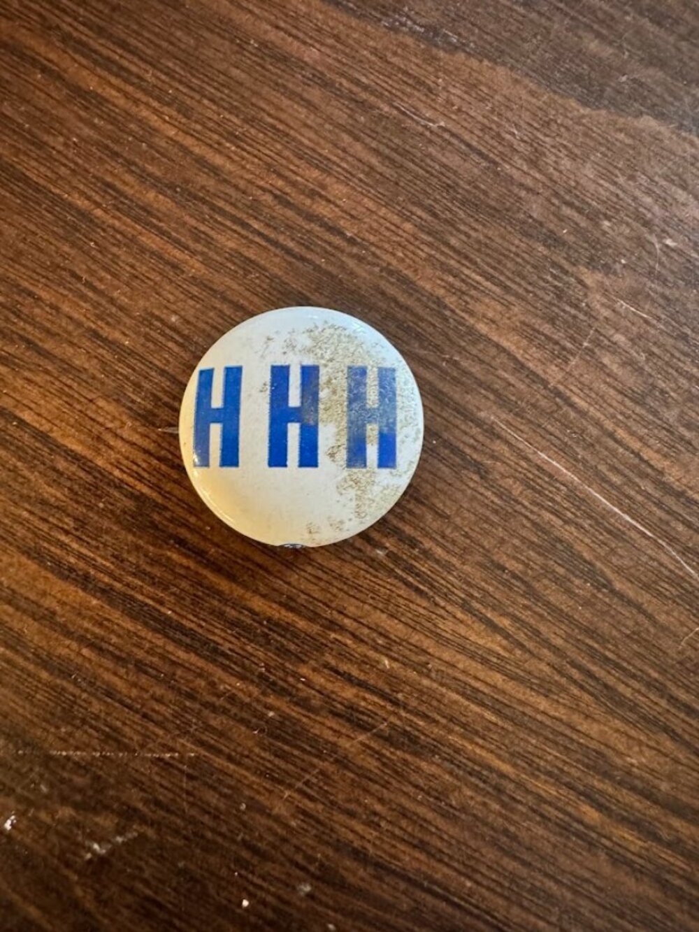 Vintage HHH 1968 Herbert Humphrey Political Pin-wear on front